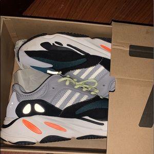 Yeezy 700 wave runners